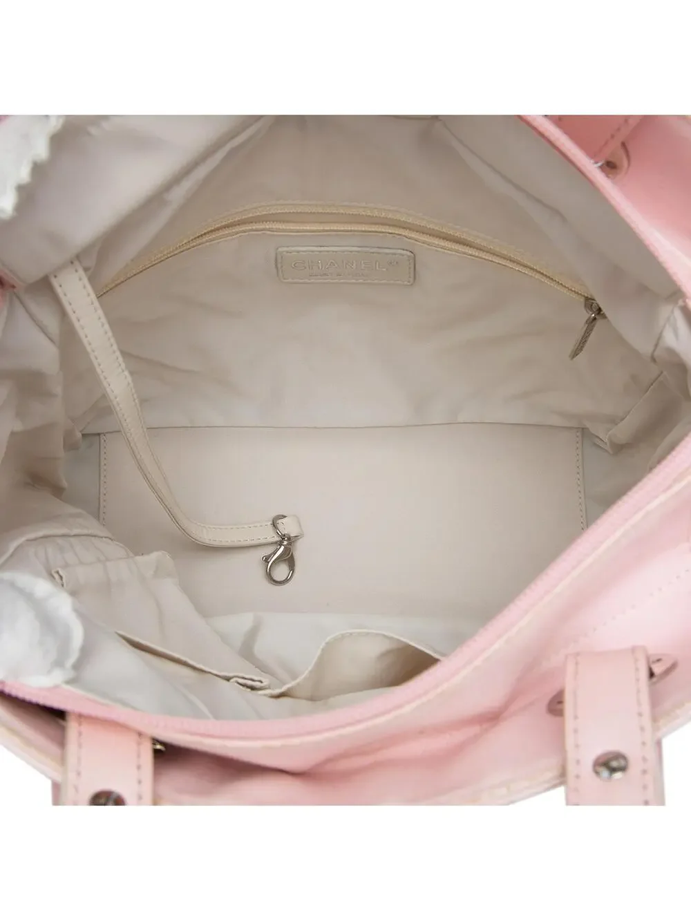 CHANEL elevate your